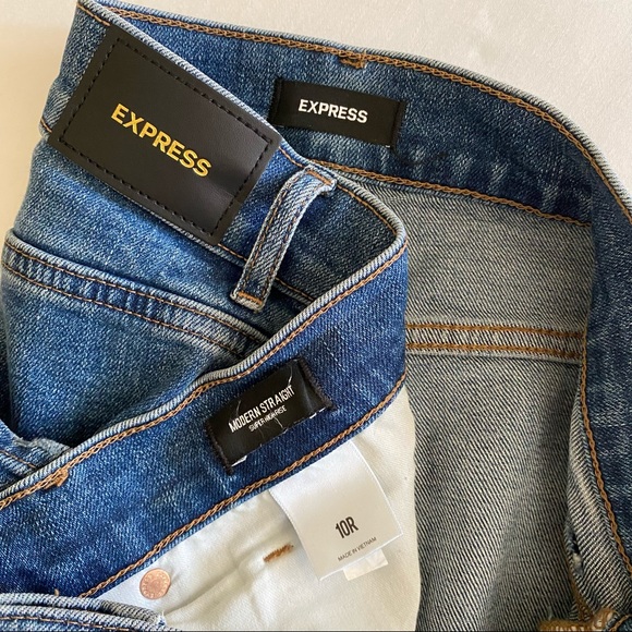 Express Super Highrise Ripped Modern Straight Jeans, 10R - Picture 2 of 8